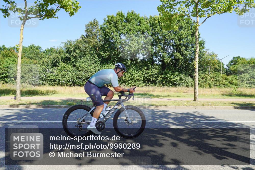 09.08.2026 - GEWOBA Citytriathlon Bremen Michael Burmester http://msf.ph/oto/9960289 09.08.2026 12:43:29 Radfahren 546, 621, 643, 674, 700, 712, 732, 797, 898, 944, 989, 991, 1105, 1108, 1148 meine-sportfotos.de