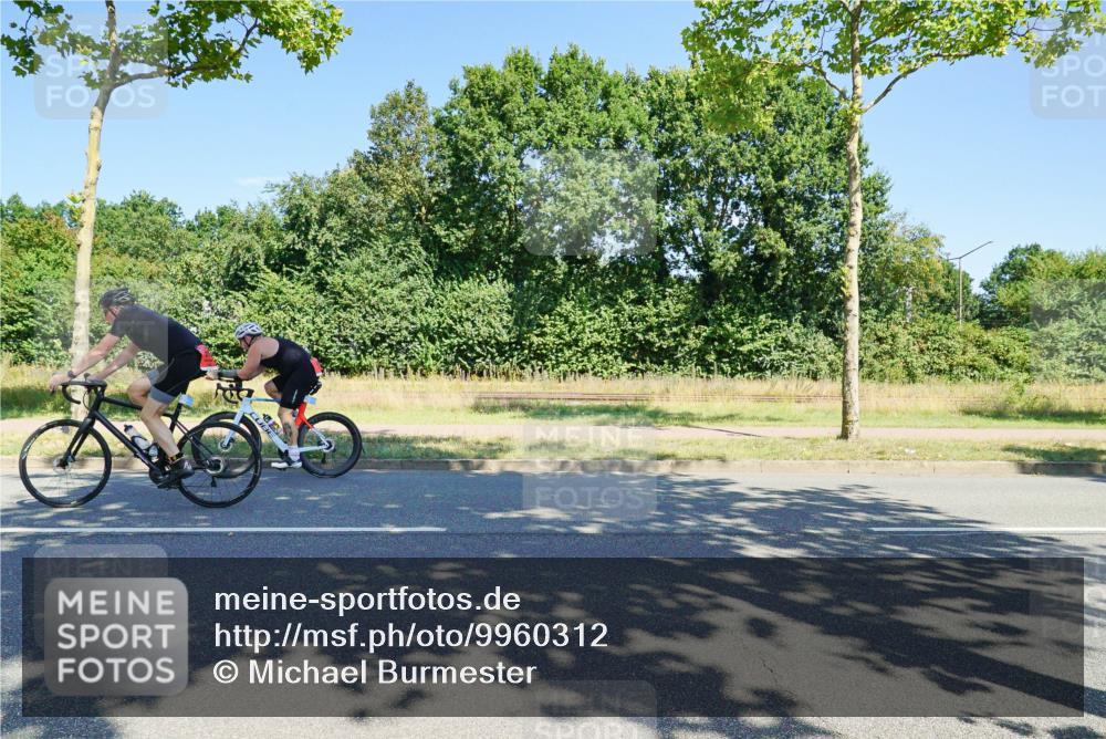 09.08.2026 - GEWOBA Citytriathlon Bremen Michael Burmester http://msf.ph/oto/9960312 09.08.2026 12:44:10 Radfahren 614, 660, 661, 714, 891, 951, 957, 974 meine-sportfotos.de