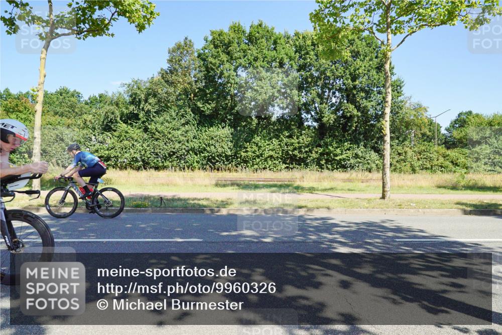 09.08.2026 - GEWOBA Citytriathlon Bremen Michael Burmester http://msf.ph/oto/9960326 09.08.2026 12:44:25 Radfahren 587, 629, 658, 669, 714, 779, 854, 957, 1014, 1106, 1122, 1152 meine-sportfotos.de