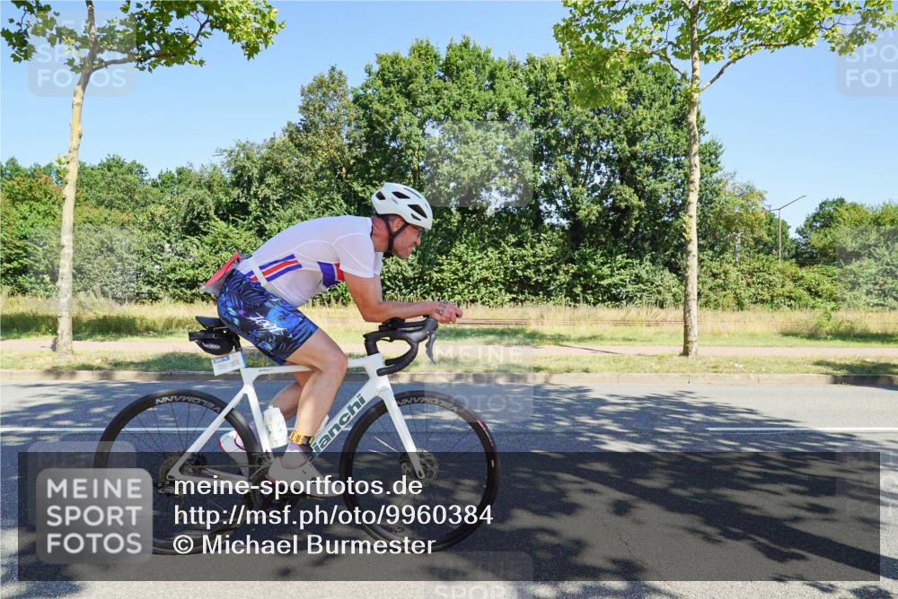 09.08.2026 - GEWOBA Citytriathlon Bremen Michael Burmester http://msf.ph/oto/9960384 09.08.2026 12:45:31 Radfahren 551, 585, 738, 764, 828, 1001, 1004 meine-sportfotos.de