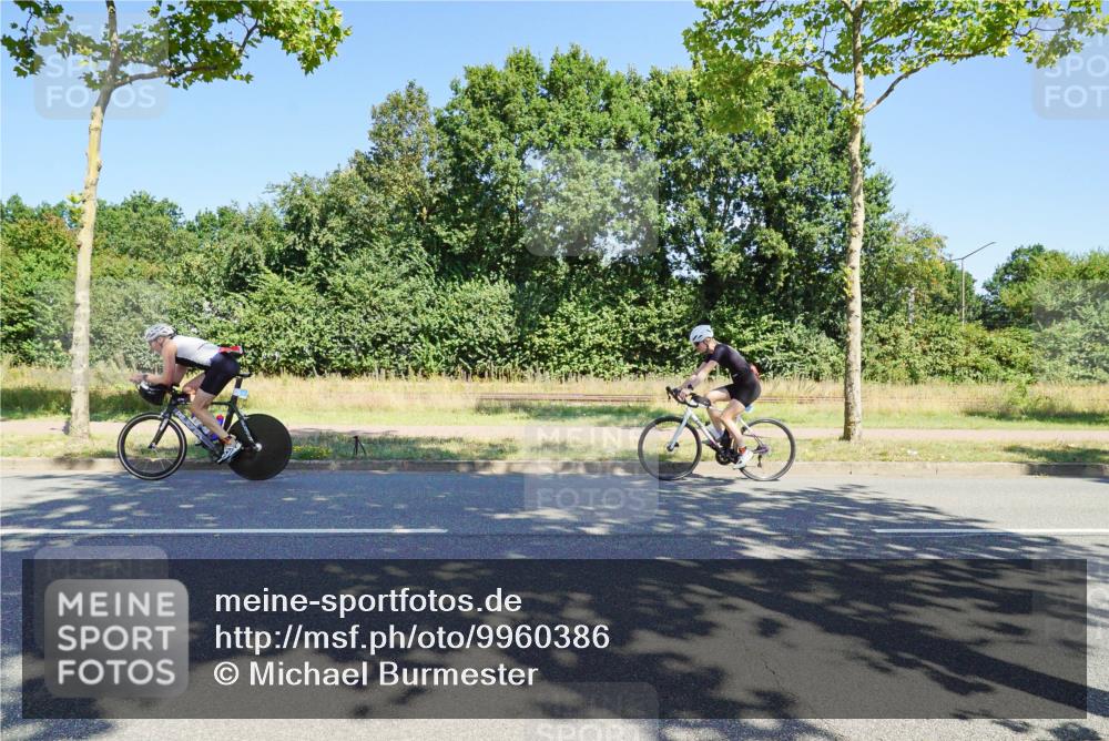09.08.2026 - GEWOBA Citytriathlon Bremen Michael Burmester http://msf.ph/oto/9960386 09.08.2026 12:45:33 Radfahren 551, 585, 764, 828, 1001, 1004 meine-sportfotos.de