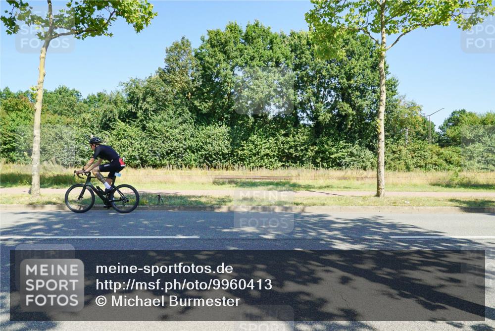 09.08.2026 - GEWOBA Citytriathlon Bremen Michael Burmester http://msf.ph/oto/9960413 09.08.2026 12:46:15 Radfahren 698, 746, 775, 835, 899, 917, 1002 meine-sportfotos.de