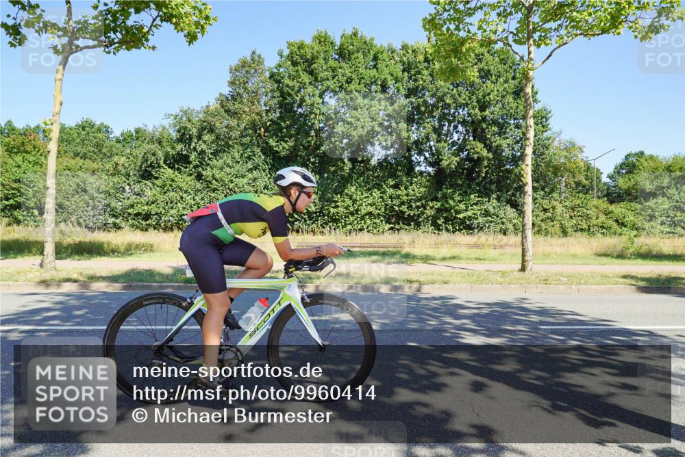 09.08.2026 - GEWOBA Citytriathlon Bremen Michael Burmester http://msf.ph/oto/9960414 09.08.2026 12:46:17 Radfahren 698, 746, 835, 899, 917, 958, 1002 meine-sportfotos.de