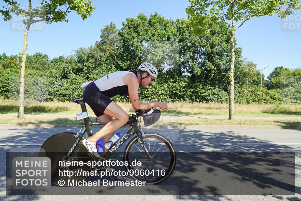 09.08.2026 - GEWOBA Citytriathlon Bremen Michael Burmester http://msf.ph/oto/9960416 09.08.2026 12:46:21 Radfahren 575, 746, 835, 917, 958, 1002 meine-sportfotos.de