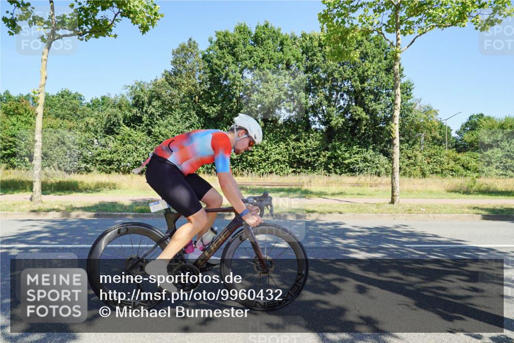 09.08.2026 - GEWOBA Citytriathlon Bremen Michael Burmester http://msf.ph/oto/9960432 09.08.2026 12:46:48 Radfahren 112, 579, 591, 616, 650, 652, 692 meine-sportfotos.de
