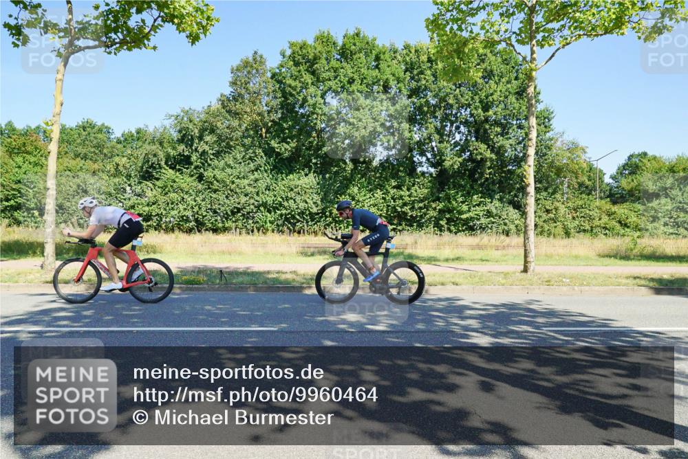 09.08.2026 - GEWOBA Citytriathlon Bremen Michael Burmester http://msf.ph/oto/9960464 09.08.2026 12:47:46 Radfahren 593, 618, 642, 719, 735, 904 meine-sportfotos.de