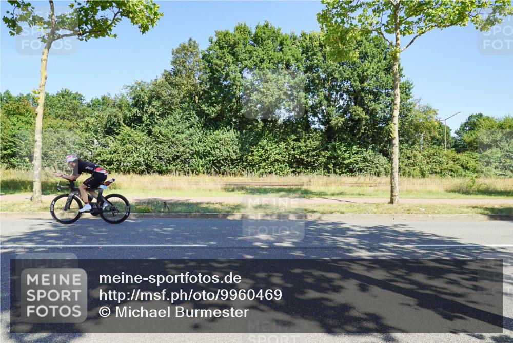 09.08.2026 - GEWOBA Citytriathlon Bremen Michael Burmester http://msf.ph/oto/9960469 09.08.2026 12:47:52 Radfahren 618, 642, 719, 735, 904, 1103 meine-sportfotos.de