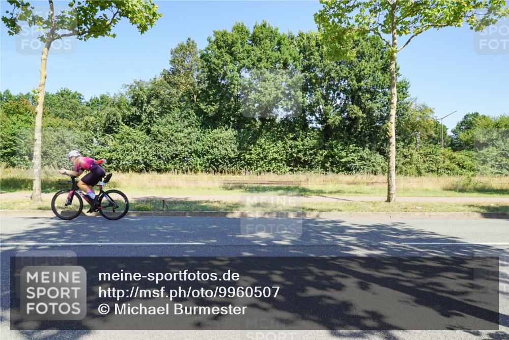09.08.2026 - GEWOBA Citytriathlon Bremen Michael Burmester http://msf.ph/oto/9960507 09.08.2026 12:48:48 Radfahren 544, 592, 641, 645, 685, 795, 824, 882, 959, 1149 meine-sportfotos.de