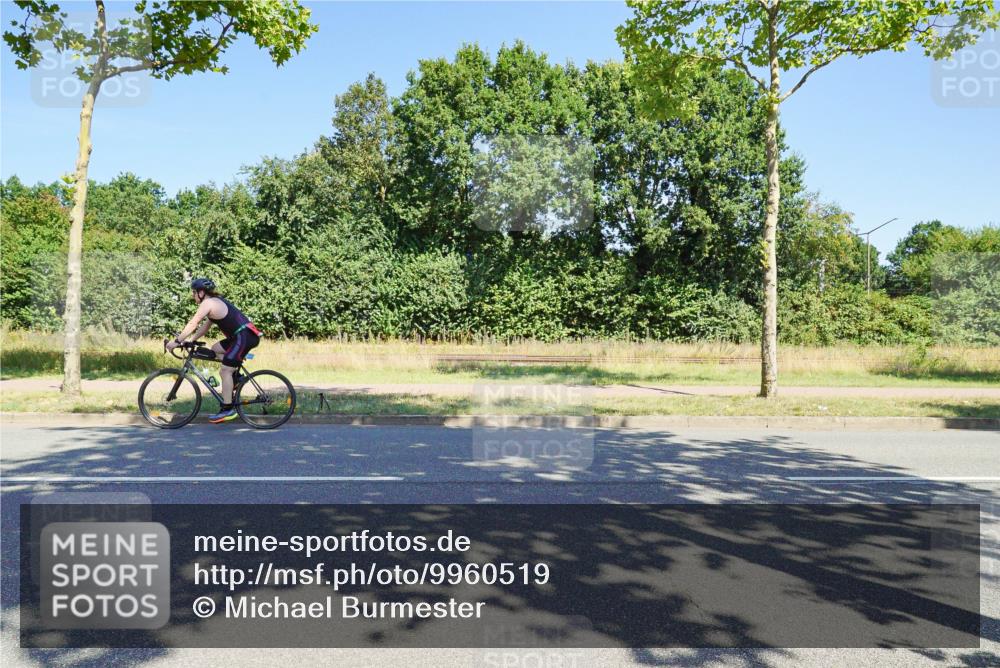 09.08.2026 - GEWOBA Citytriathlon Bremen Michael Burmester http://msf.ph/oto/9960519 09.08.2026 12:49:07 Radfahren 641, 647, 724, 905, 1141, 1149 meine-sportfotos.de