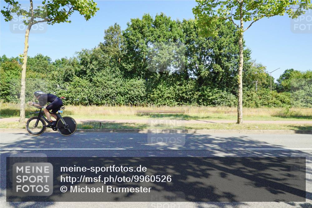 09.08.2026 - GEWOBA Citytriathlon Bremen Michael Burmester http://msf.ph/oto/9960526 09.08.2026 12:49:16 Radfahren 569, 647, 757, 765, 905, 999, 1160 meine-sportfotos.de