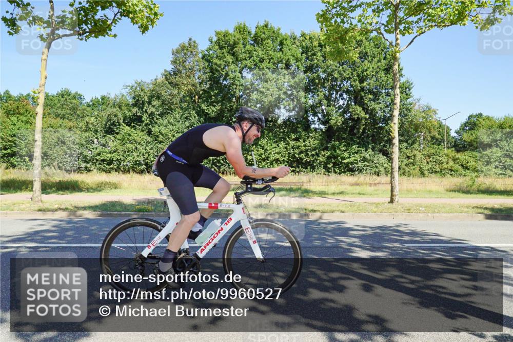 09.08.2026 - GEWOBA Citytriathlon Bremen Michael Burmester http://msf.ph/oto/9960527 09.08.2026 12:49:16 Radfahren 569, 647, 757, 765, 905, 999, 1160 meine-sportfotos.de