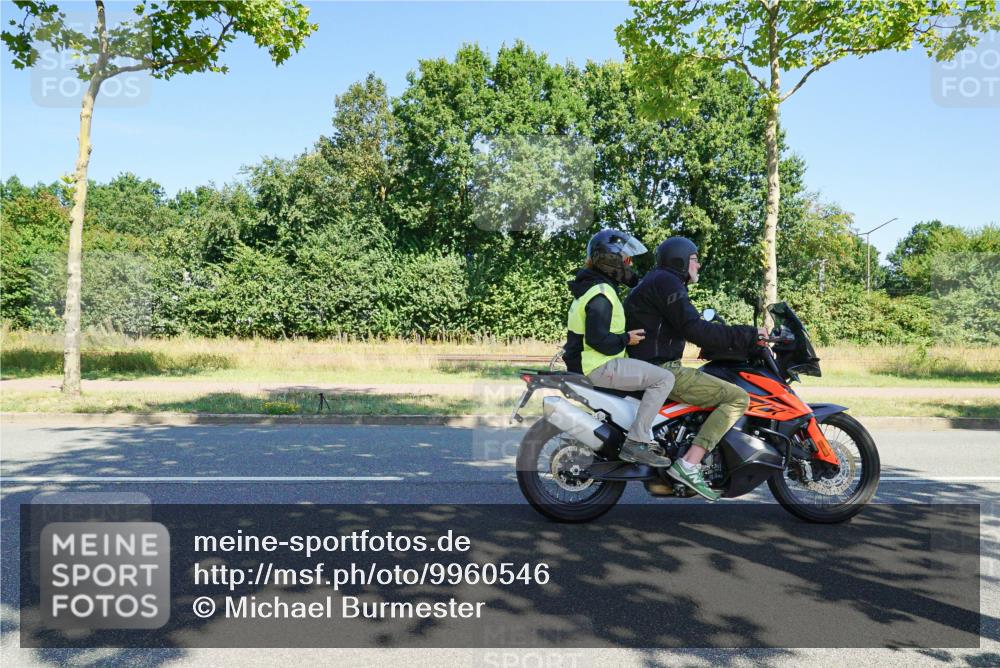 09.08.2026 - GEWOBA Citytriathlon Bremen Michael Burmester http://msf.ph/oto/9960546 09.08.2026 12:49:46 Radfahren 680, 710, 852, 874, 924, 946, 983, 1150 meine-sportfotos.de