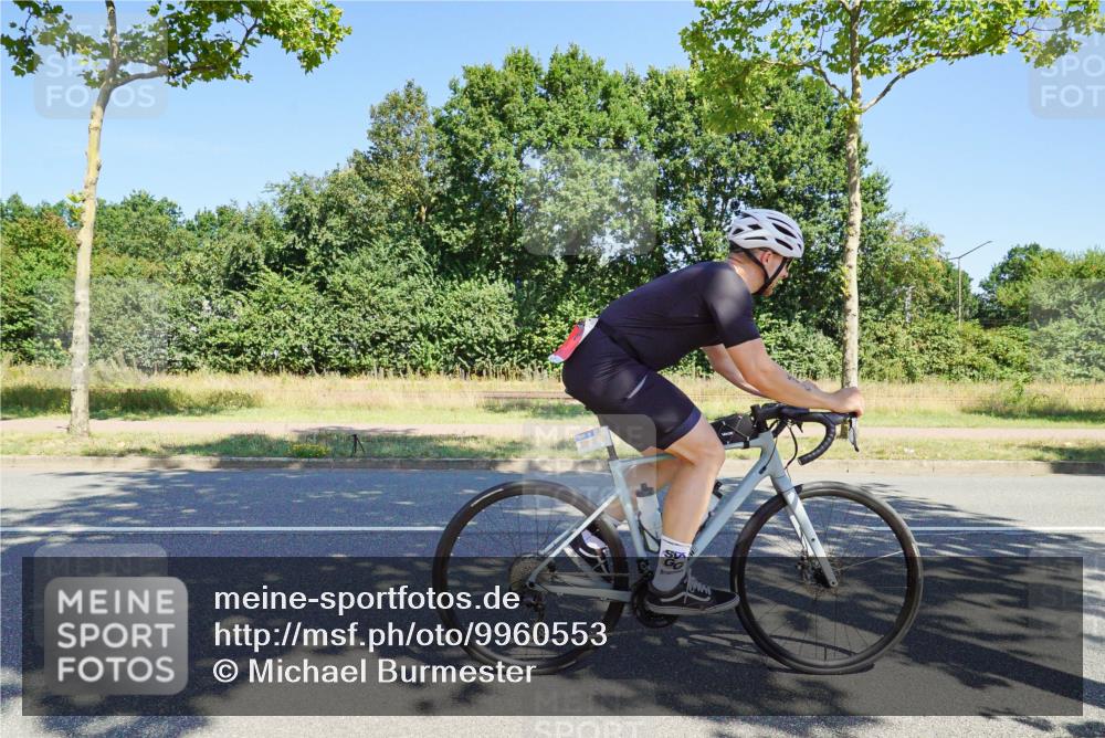 09.08.2026 - GEWOBA Citytriathlon Bremen Michael Burmester http://msf.ph/oto/9960553 09.08.2026 12:49:55 Radfahren 590, 773, 777, 784, 852, 874, 946, 967, 1008, 1150 meine-sportfotos.de