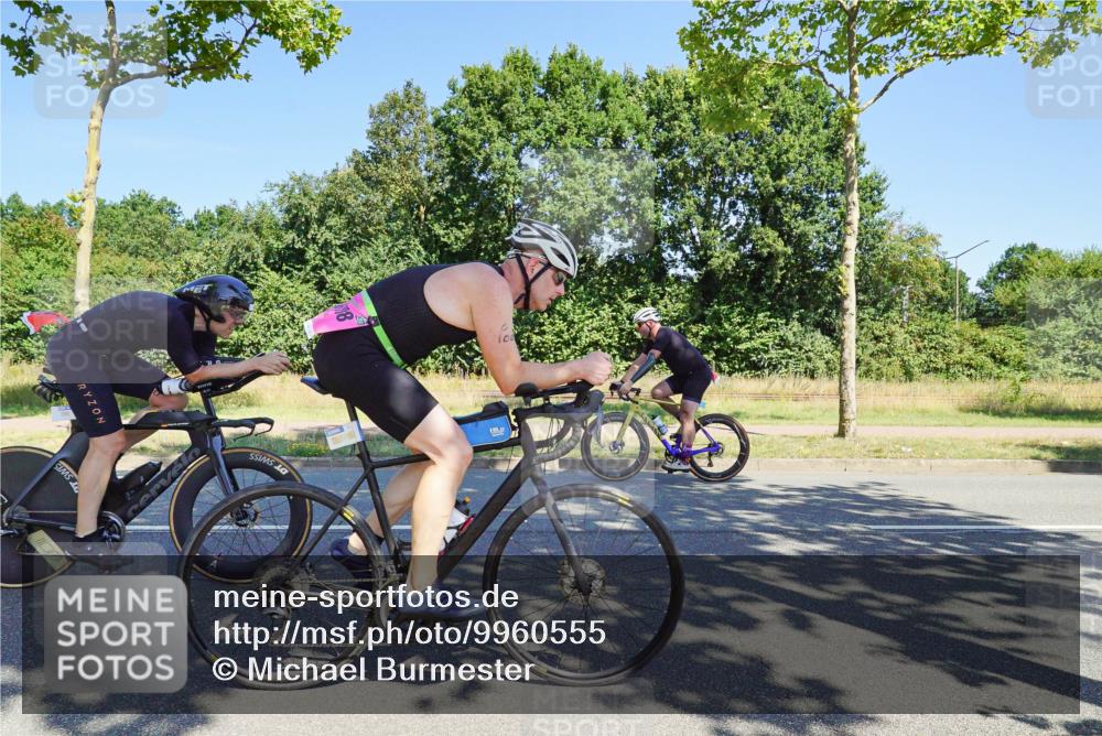 09.08.2026 - GEWOBA Citytriathlon Bremen Michael Burmester http://msf.ph/oto/9960555 09.08.2026 12:49:58 Radfahren 557, 590, 686, 773, 777, 784, 874, 946, 967, 1008 meine-sportfotos.de