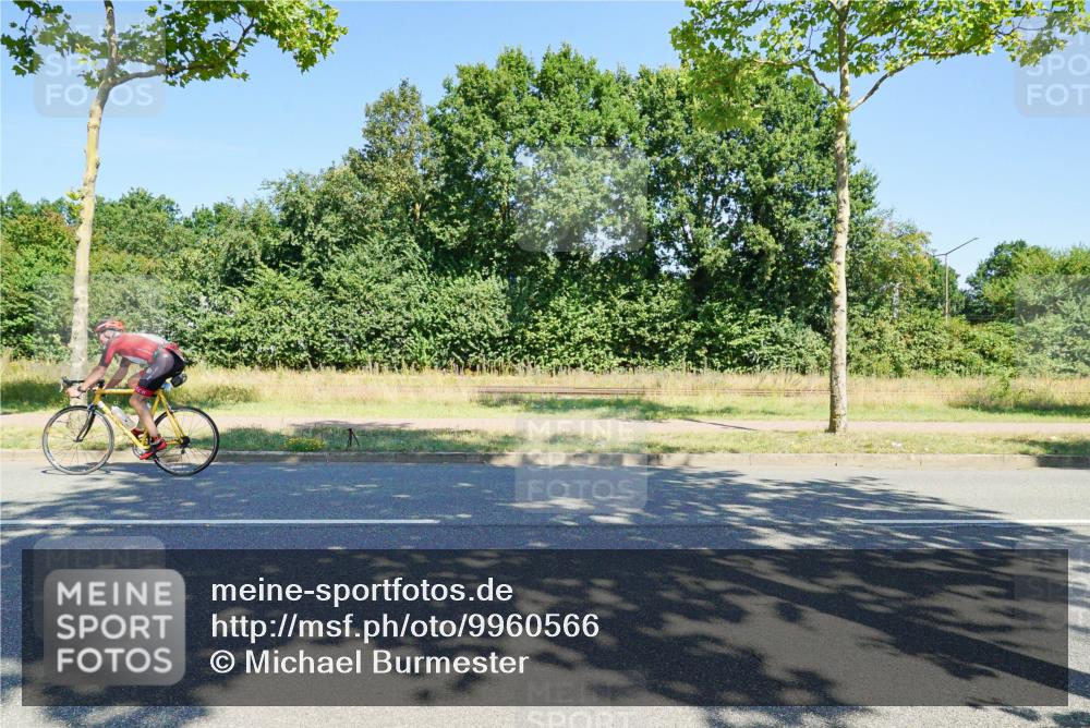 09.08.2026 - GEWOBA Citytriathlon Bremen Michael Burmester http://msf.ph/oto/9960566 09.08.2026 12:50:12 Radfahren 557, 589, 686, 773, 784, 875, 947, 1145 meine-sportfotos.de