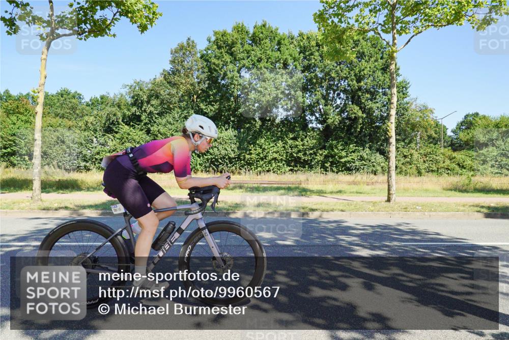 09.08.2026 - GEWOBA Citytriathlon Bremen Michael Burmester http://msf.ph/oto/9960567 09.08.2026 12:50:15 Radfahren 557, 589, 686, 784, 875, 947, 964, 1145 meine-sportfotos.de