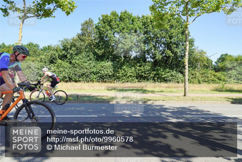 09.08.2026 - GEWOBA Citytriathlon Bremen Michael Burmester http://msf.ph/oto/9960578 09.08.2026 12:50:41 Radfahren 594, 648, 730, 737, 794, 799, 932, 993, 1016, 1137, 1139, 1158 meine-sportfotos.de