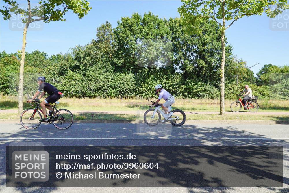 09.08.2026 - GEWOBA Citytriathlon Bremen Michael Burmester http://msf.ph/oto/9960604 09.08.2026 12:51:21 Radfahren 606, 884, 1019, 1133 meine-sportfotos.de