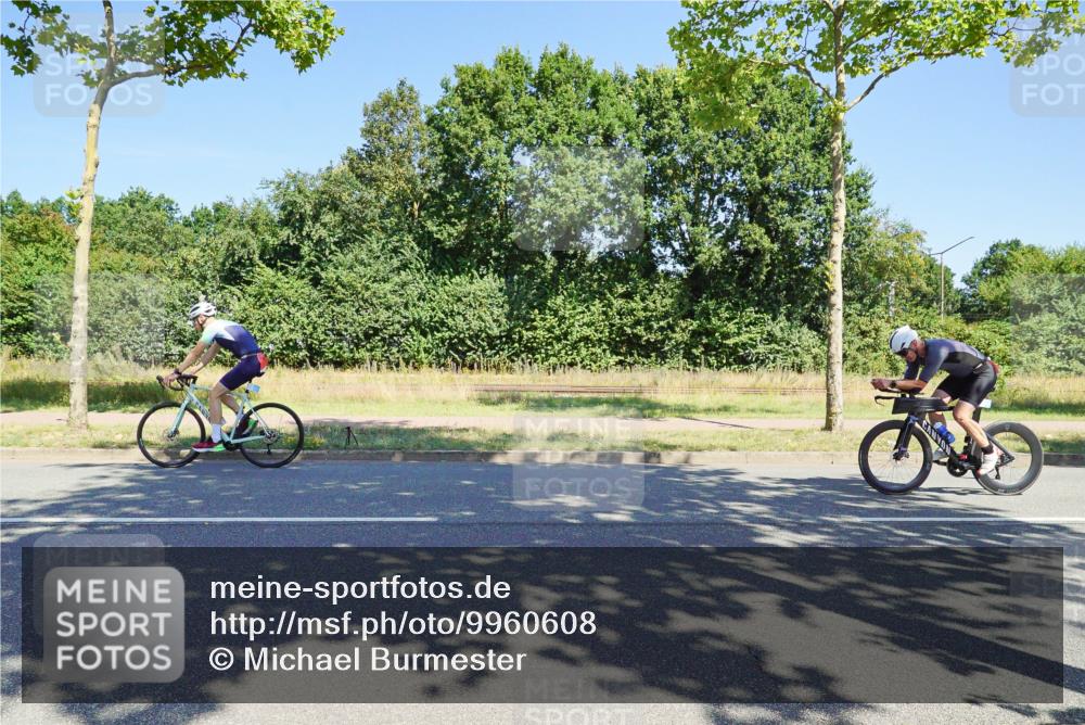 09.08.2026 - GEWOBA Citytriathlon Bremen Michael Burmester http://msf.ph/oto/9960608 09.08.2026 12:51:27 Radfahren 560, 595, 756, 880, 1019, 1110 meine-sportfotos.de