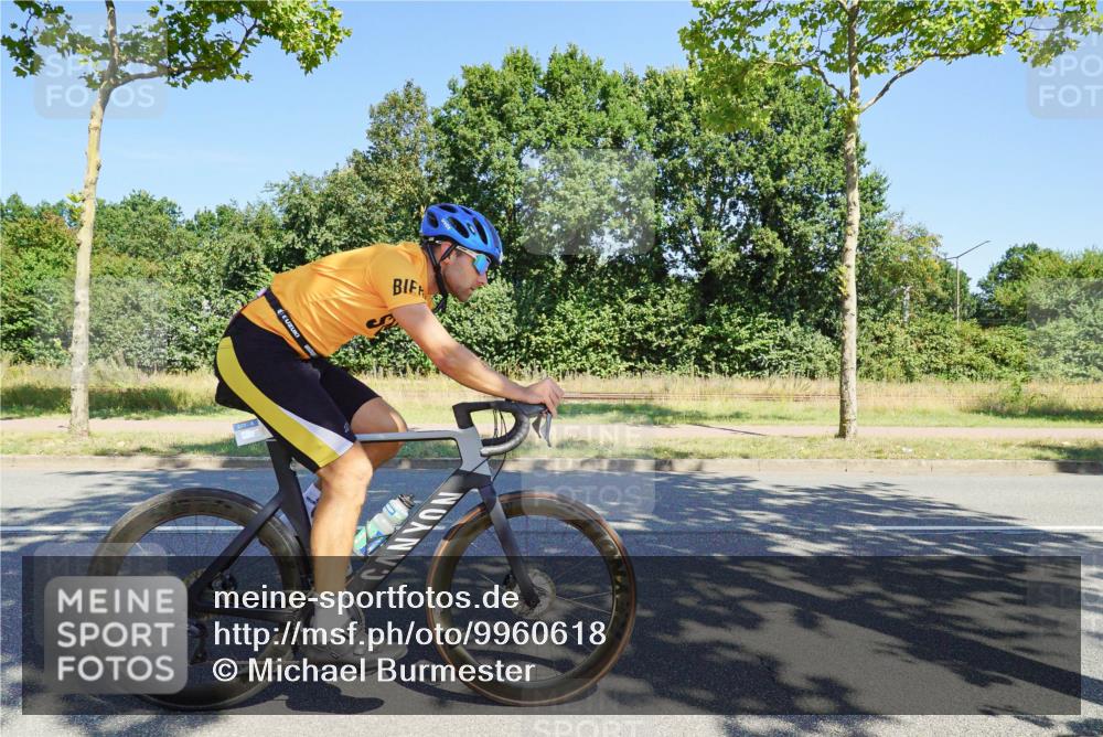 09.08.2026 - GEWOBA Citytriathlon Bremen Michael Burmester http://msf.ph/oto/9960618 09.08.2026 12:51:39 Radfahren 560, 562, 595, 668, 756, 787, 877, 880, 909, 914, 1110, 1143, 1155 meine-sportfotos.de