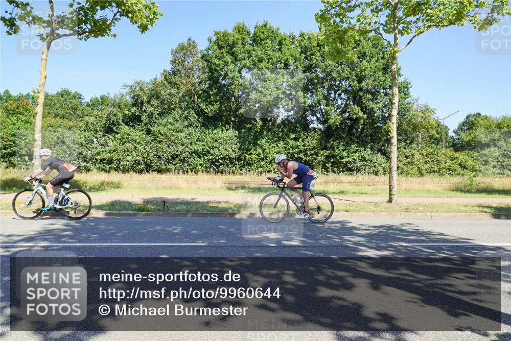 09.08.2026 - GEWOBA Citytriathlon Bremen Michael Burmester http://msf.ph/oto/9960644 09.08.2026 12:52:17 Radfahren 679, 682, 717, 750, 826, 979, 1130 meine-sportfotos.de