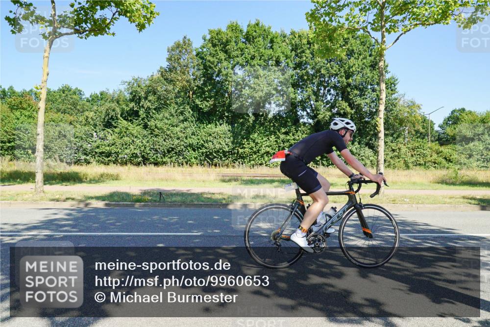 09.08.2026 - GEWOBA Citytriathlon Bremen Michael Burmester http://msf.ph/oto/9960653 09.08.2026 12:52:36 Radfahren 611, 636, 716, 726, 778, 807, 1009 meine-sportfotos.de