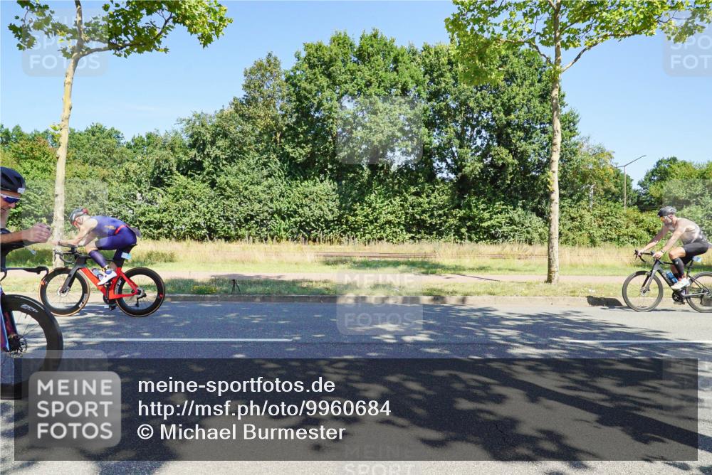09.08.2026 - GEWOBA Citytriathlon Bremen Michael Burmester http://msf.ph/oto/9960684 09.08.2026 12:53:25 Radfahren 559, 770, 776, 1015, 1114 meine-sportfotos.de