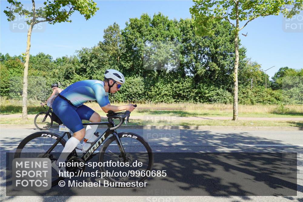 09.08.2026 - GEWOBA Citytriathlon Bremen Michael Burmester http://msf.ph/oto/9960685 09.08.2026 12:53:26 Radfahren 559, 571, 609, 770, 776, 1015, 1114 meine-sportfotos.de