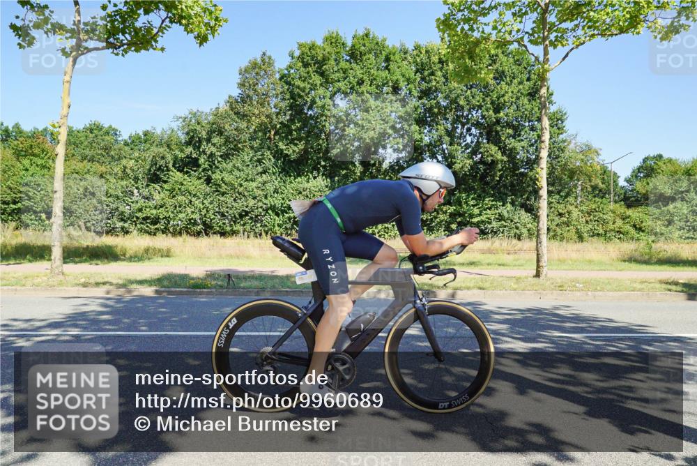 09.08.2026 - GEWOBA Citytriathlon Bremen Michael Burmester http://msf.ph/oto/9960689 09.08.2026 12:53:32 Radfahren 559, 571, 609, 638, 687, 770, 776, 814, 1114 meine-sportfotos.de
