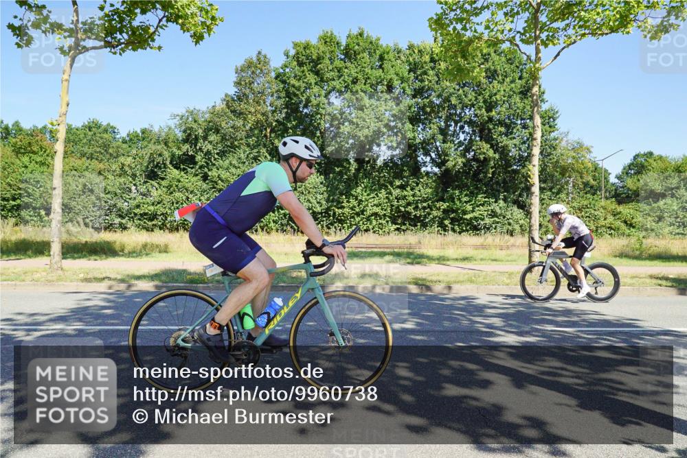 09.08.2026 - GEWOBA Citytriathlon Bremen Michael Burmester http://msf.ph/oto/9960738 09.08.2026 12:54:41 Radfahren 541, 574, 596, 623, 695, 733, 744, 812, 816, 935, 1118, 1142 meine-sportfotos.de
