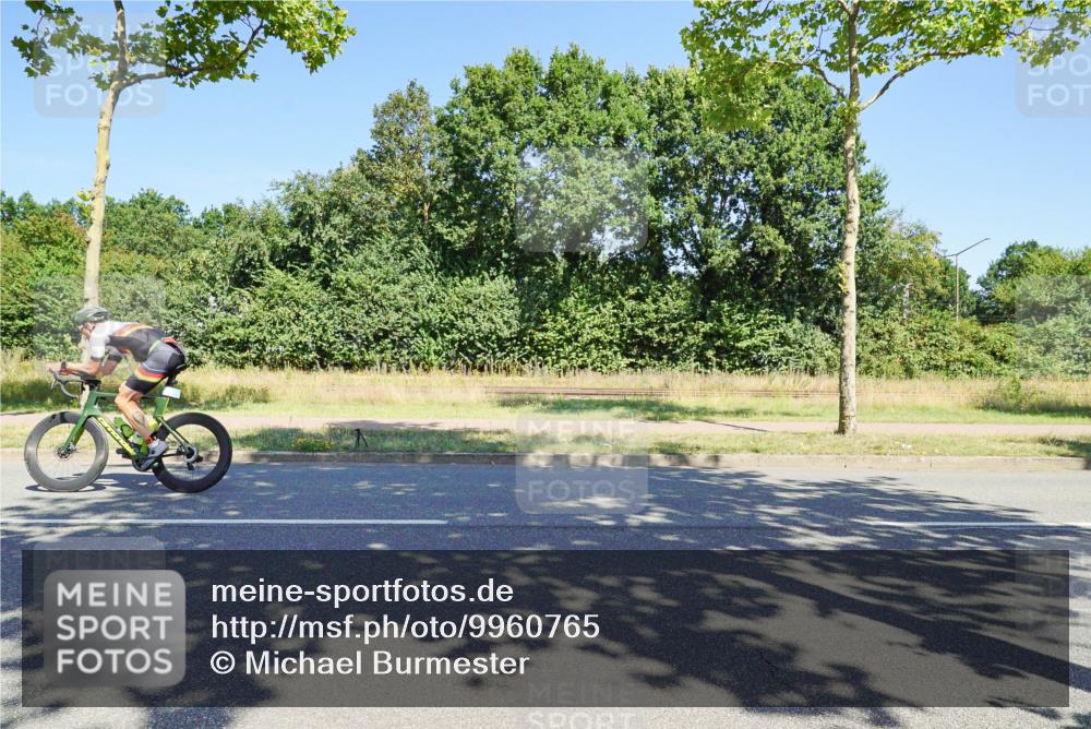 09.08.2026 - GEWOBA Citytriathlon Bremen Michael Burmester http://msf.ph/oto/9960765 09.08.2026 12:55:22 Radfahren 705, 743, 789, 911, 930, 960, 970, 1147 meine-sportfotos.de