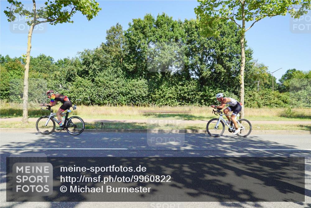 09.08.2026 - GEWOBA Citytriathlon Bremen Michael Burmester http://msf.ph/oto/9960822 09.08.2026 12:56:42 Radfahren 727, 761, 762, 774, 840, 848, 871, 902, 1113 meine-sportfotos.de