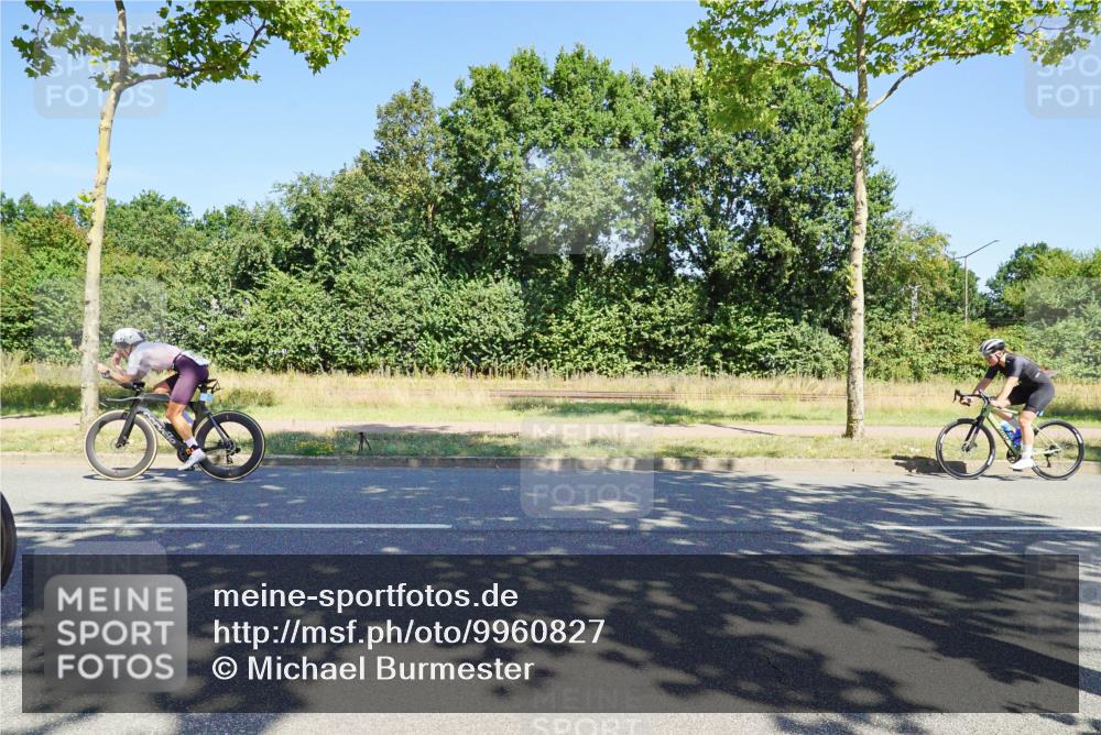 09.08.2026 - GEWOBA Citytriathlon Bremen Michael Burmester http://msf.ph/oto/9960827 09.08.2026 12:56:53 Radfahren 601, 620, 740, 762, 767, 840, 1012 meine-sportfotos.de