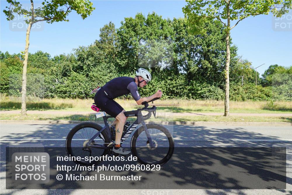 09.08.2026 - GEWOBA Citytriathlon Bremen Michael Burmester http://msf.ph/oto/9960829 09.08.2026 12:56:56 Radfahren 601, 620, 637, 740, 767, 840, 896, 1012 meine-sportfotos.de