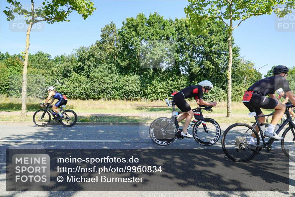09.08.2026 - GEWOBA Citytriathlon Bremen Michael Burmester http://msf.ph/oto/9960834 09.08.2026 12:57:04 Radfahren 601, 620, 637, 696, 740, 766, 767, 844, 896, 972, 1012, 1109 meine-sportfotos.de