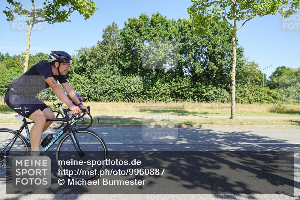 09.08.2026 - GEWOBA Citytriathlon Bremen Michael Burmester http://msf.ph/oto/9960887 09.08.2026 12:58:18 Radfahren 578, 651, 796, 798, 976, 1154 meine-sportfotos.de