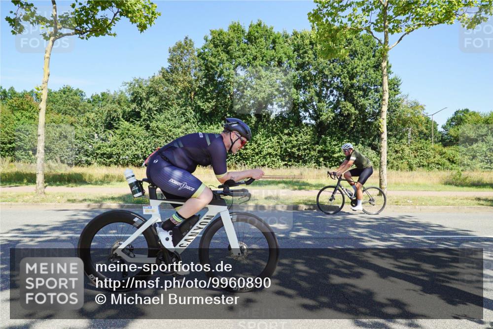 09.08.2026 - GEWOBA Citytriathlon Bremen Michael Burmester http://msf.ph/oto/9960890 09.08.2026 12:58:26 Radfahren 651, 796, 798, 876, 968 meine-sportfotos.de
