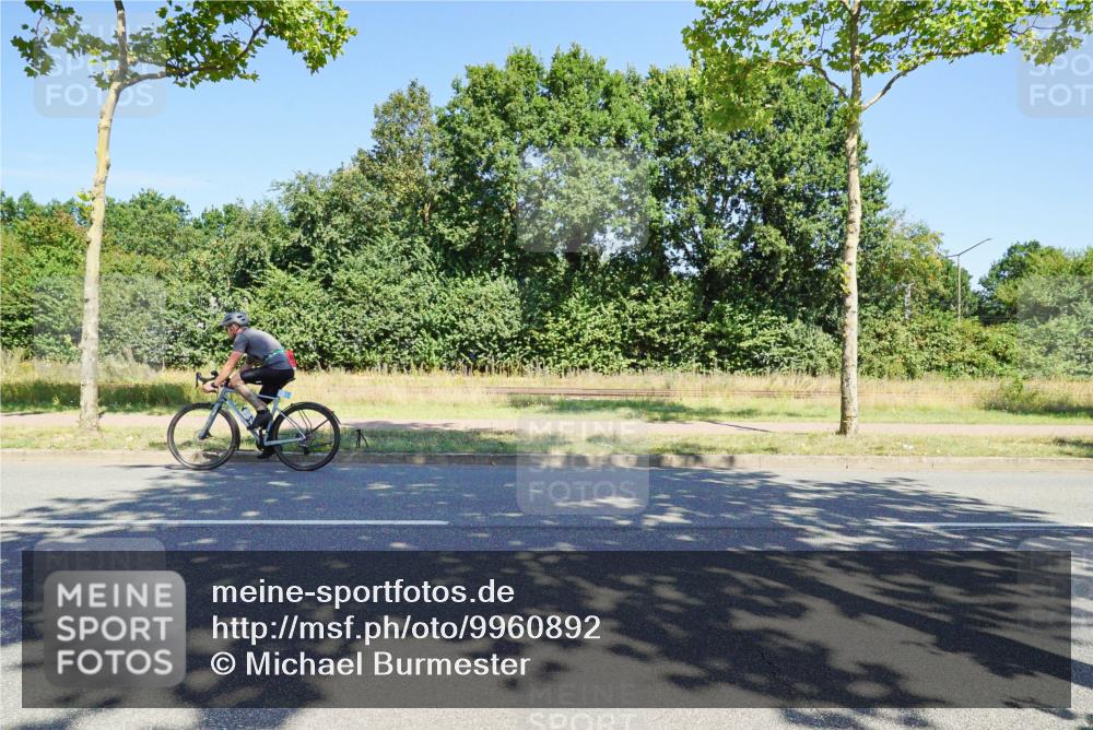 09.08.2026 - GEWOBA Citytriathlon Bremen Michael Burmester http://msf.ph/oto/9960892 09.08.2026 12:58:31 Radfahren 796, 798, 876, 968, 1132 meine-sportfotos.de