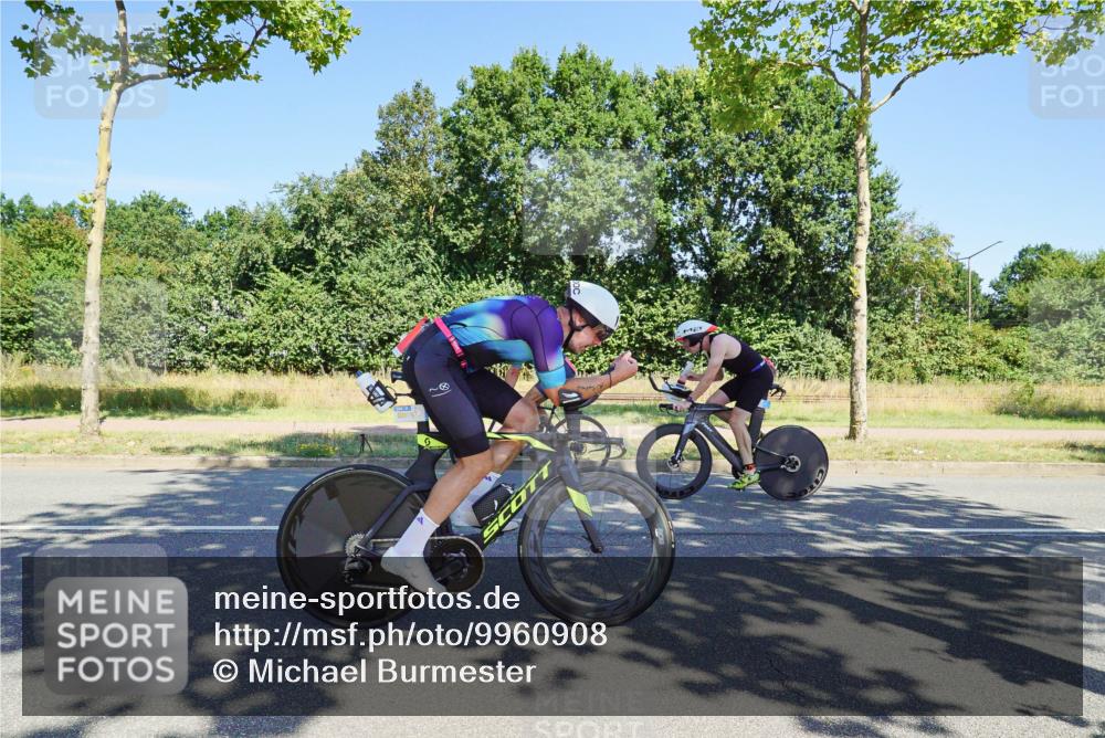 09.08.2026 - GEWOBA Citytriathlon Bremen Michael Burmester http://msf.ph/oto/9960908 09.08.2026 12:59:09 Radfahren 588, 656, 672, 732, 1148 meine-sportfotos.de