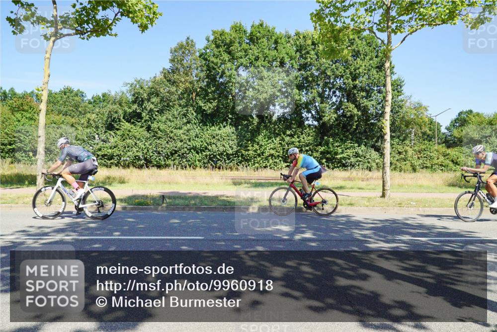 09.08.2026 - GEWOBA Citytriathlon Bremen Michael Burmester http://msf.ph/oto/9960918 09.08.2026 12:59:31 Radfahren 635, 658, 693, 712, 805 meine-sportfotos.de