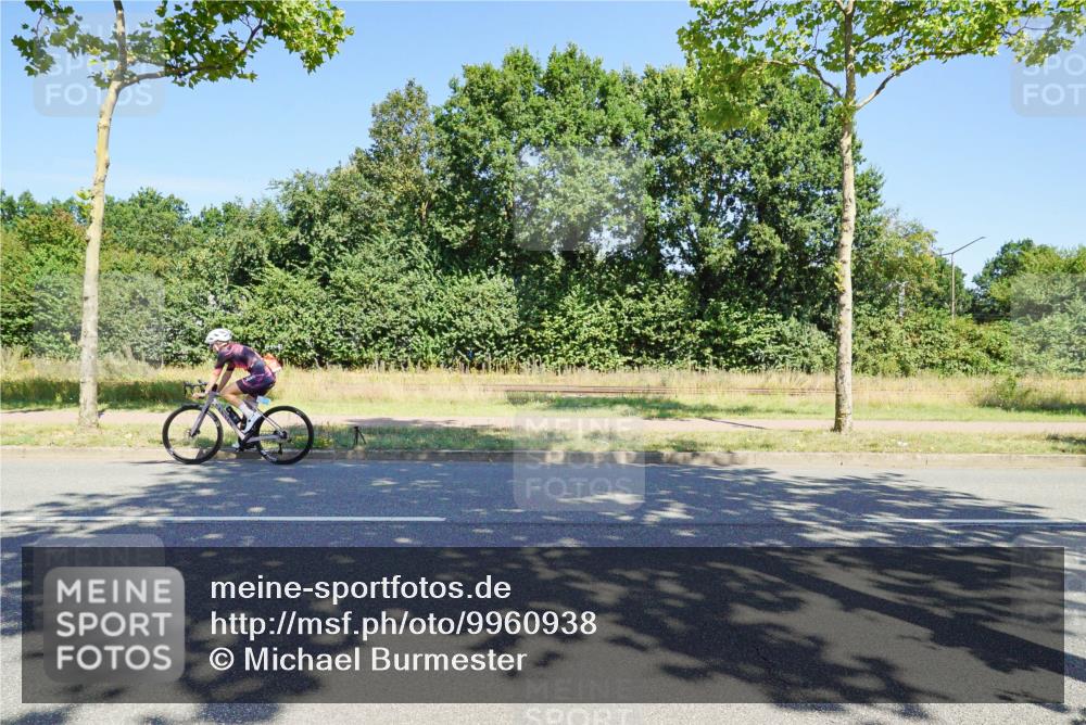 09.08.2026 - GEWOBA Citytriathlon Bremen Michael Burmester http://msf.ph/oto/9960938 09.08.2026 12:59:54 Radfahren 543, 771, 800, 923, 942, 951, 956, 1159 meine-sportfotos.de