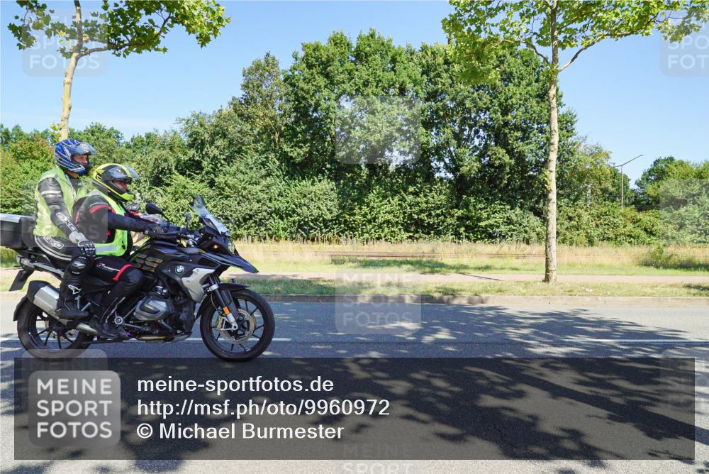 09.08.2026 - GEWOBA Citytriathlon Bremen Michael Burmester http://msf.ph/oto/9960972 09.08.2026 13:00:41 Radfahren 621, 633, 649, 700, 720, 870, 915, 933, 940, 989, 1104, 1123 meine-sportfotos.de