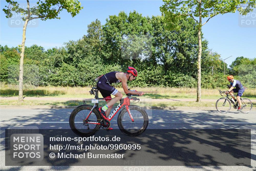 09.08.2026 - GEWOBA Citytriathlon Bremen Michael Burmester http://msf.ph/oto/9960995 09.08.2026 13:01:10 Radfahren 558, 643, 644, 782, 785, 797, 843, 944 meine-sportfotos.de