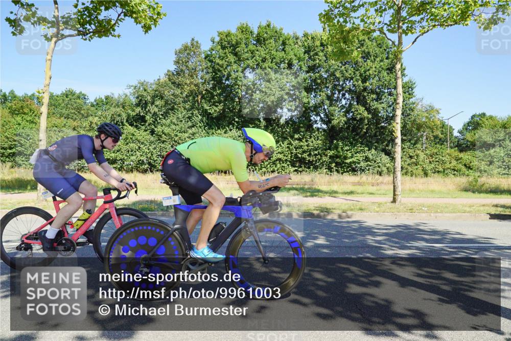 09.08.2026 - GEWOBA Citytriathlon Bremen Michael Burmester http://msf.ph/oto/9961003 09.08.2026 13:01:18 Radfahren 551, 556, 558, 643, 644, 666, 714, 782, 797, 801, 854, 878, 1140 meine-sportfotos.de