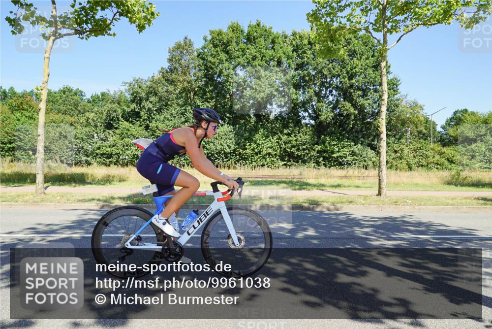 09.08.2026 - GEWOBA Citytriathlon Bremen Michael Burmester http://msf.ph/oto/9961038 09.08.2026 13:02:06 Radfahren 546, 610, 629, 731, 813, 887, 889, 890, 957, 1125 meine-sportfotos.de