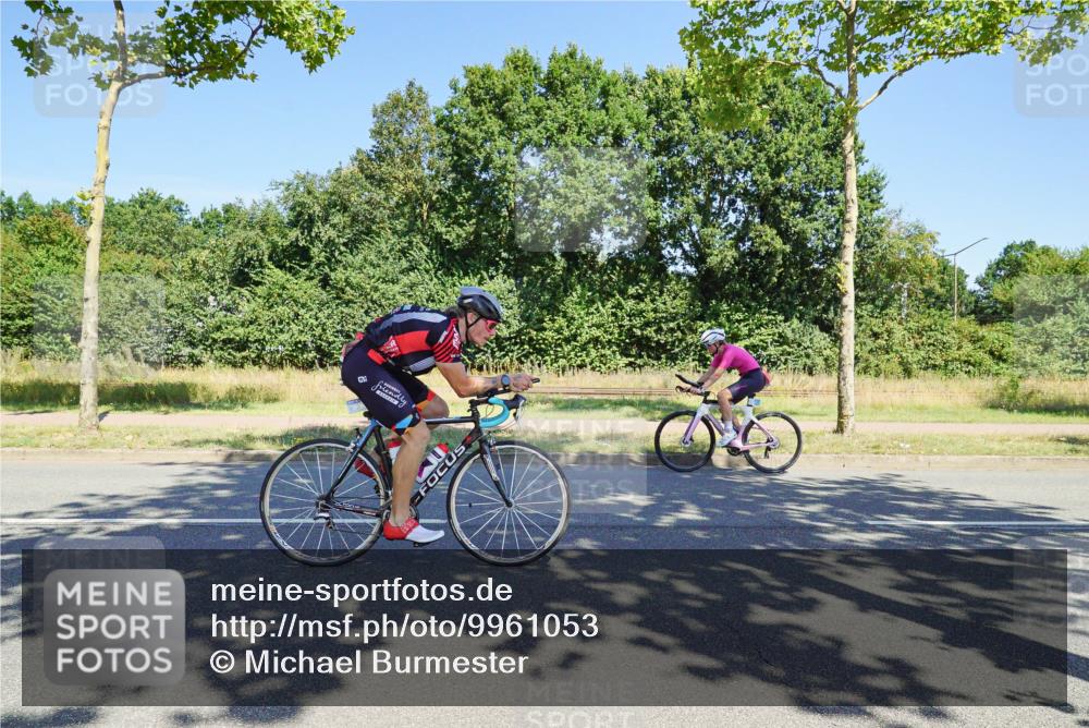 09.08.2026 - GEWOBA Citytriathlon Bremen Michael Burmester http://msf.ph/oto/9961053 09.08.2026 13:02:32 Radfahren 607, 614, 632, 676, 691, 723, 791, 873, 966, 1007, 1011, 1020 meine-sportfotos.de