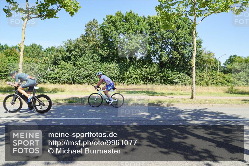 09.08.2026 - GEWOBA Citytriathlon Bremen Michael Burmester http://msf.ph/oto/9961077 09.08.2026 13:03:04 Radfahren 597, 681, 779, 898, 1102, 1105 meine-sportfotos.de