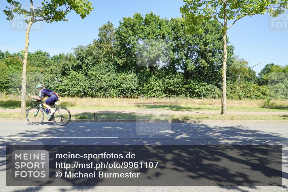 09.08.2026 - GEWOBA Citytriathlon Bremen Michael Burmester http://msf.ph/oto/9961107 09.08.2026 13:03:44 Radfahren 575, 591, 616, 646, 698, 721, 769, 793, 835, 891, 974, 1106, 1122, 1157 meine-sportfotos.de