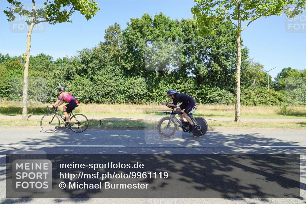 09.08.2026 - GEWOBA Citytriathlon Bremen Michael Burmester http://msf.ph/oto/9961119 09.08.2026 13:04:05 Radfahren 662, 828, 842, 853, 996, 1001, 1108 meine-sportfotos.de