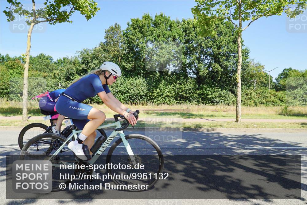 09.08.2026 - GEWOBA Citytriathlon Bremen Michael Burmester http://msf.ph/oto/9961132 09.08.2026 13:04:24 Radfahren 112, 569, 630, 853, 881, 883, 936, 941, 955, 962, 997, 1002 meine-sportfotos.de